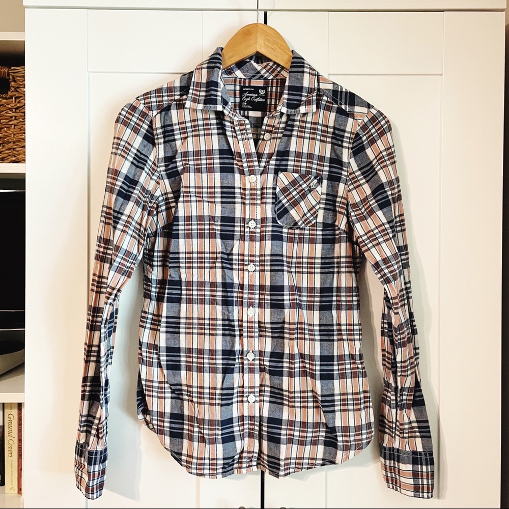 AMERICAN EAGLE plaid button down